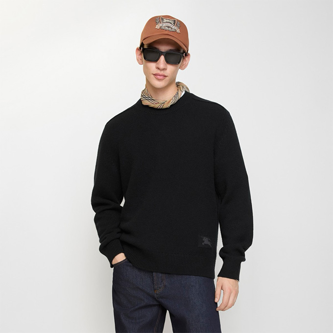 burberry equestrian knight jacquard crew‑neck sweater